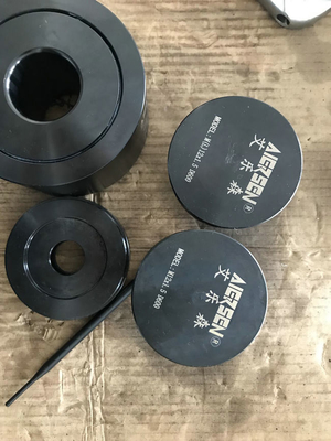 Turbo 680KN Hydraulic Bolt Tensioning Cylinder D600 Maximum Jacking